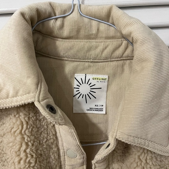 NWT Aerie Sherpa Jacket size XS - Picture 3 of 4